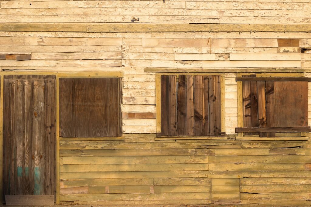 BOARDING UP CANTERBURY